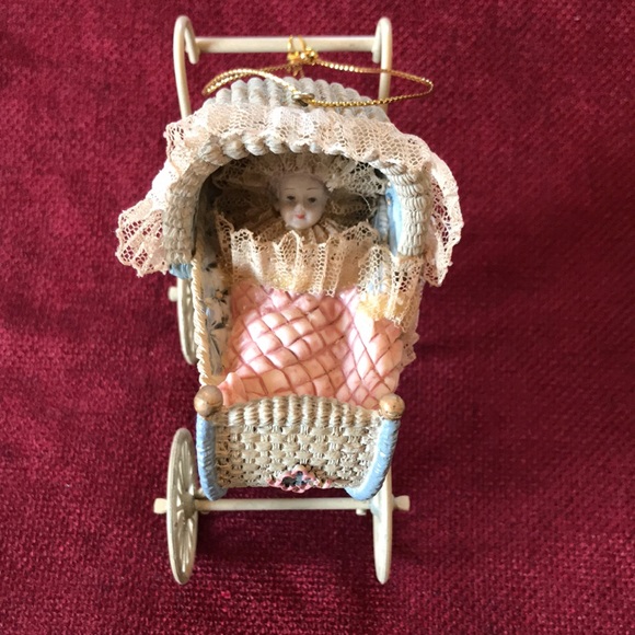 Vintage Ornament Louis Nichole Victorian Style Baby Carriage - Picture 3 of 7
